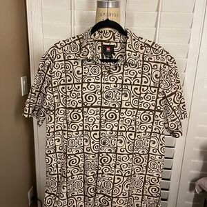 Quiksilver Black and White Swirl Pattern Shirt